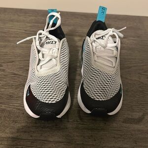 12C PS Nike Air Max 270